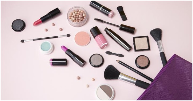 Going Cosmetics Shopping Online – Things You Need to Remember