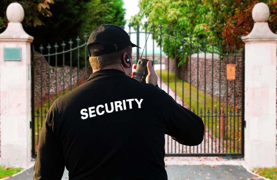 Armed vs. Unarmed Security Guards? What do you need for your business?